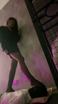 图片[5]_【冷凝大大】高跟黑丝全体重踩踏/舔脏鞋底 bf25955_HD绳艺资源