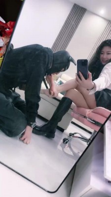 图片[5]_【惠子大人】骑马奴做家务/舔裸足插嘴/全体重踩背 bf25902_HD绳艺资源