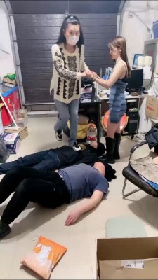 图片[15]_【领主老大】重刑-开发快递站女老板/全体重踩踏 bf25924_HD绳艺资源