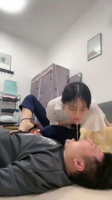 图片[5]_【艾莉】坏女生诱惑老师舔鞋底/高跟踩踏/口水浓痰sp bf25872_HD绳艺资源