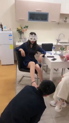 【妆主大大】带妹妹入圈/可爱白袜辱狗/耳光/高跟碾压【双视角版】bf25243_HD绳艺资源