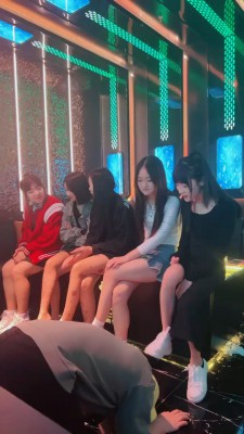 套路直播视频【精神小妹】5S-真实歌舞厅开发陪酒小妹-原味袜辱/骑马 bf26158_HD绳艺资源