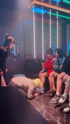 图片[2]_套路直播视频【精神小妹】5S-真实歌舞厅开发陪酒小妹-原味袜辱/骑马 bf26158_HD绳艺资源