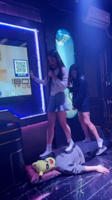 图片[11]_套路直播视频【精神小妹】5S-真实歌舞厅开发陪酒小妹-原味袜辱/骑马 bf26158_HD绳艺资源