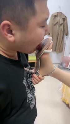 图片[8]_套路直播视频【美娜格格】纱裙女神连环耳光高难度挑战调/浓痰吐狗脸【双视角版】 bf26451_HD绳艺资源