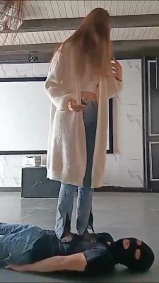 图片[7]_套路直播视频【星染S】双主超狠全体重踩踏【双视角版】 bf26442_HD绳艺资源