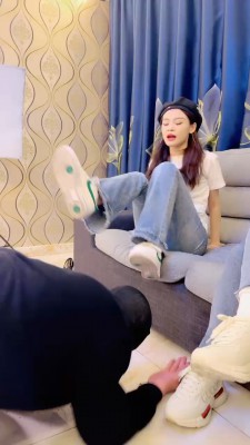 图片[4]_套路直播视频【凉爽S】双S高难度挑战踢踹/藤条抽/人体烟灰缸【双视角版】 bf26373_HD绳艺资源