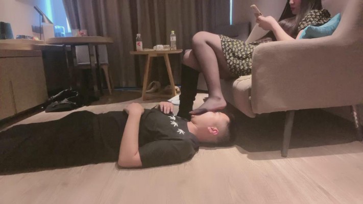 套路直播视频【诺诺子】长靴黑丝踩踏-深喉-头压马桶喝圣水 bf26320_HD绳艺资源