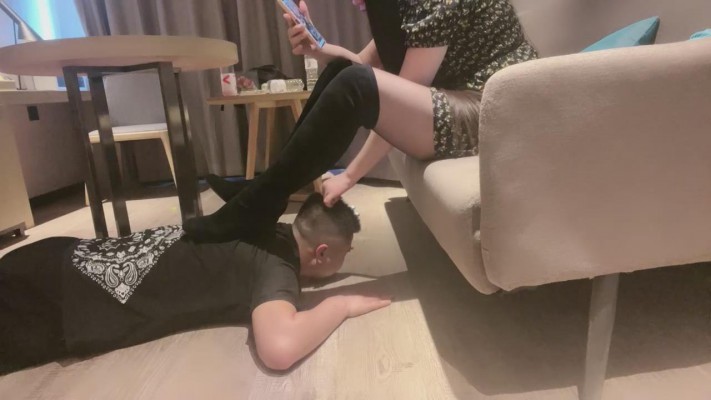 图片[6]_套路直播视频【诺诺子】长靴黑丝踩踏-深喉-头压马桶喝圣水 bf26320_HD绳艺资源