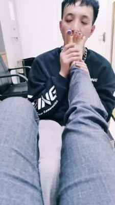 图片[4]_套路直播视频【Alice】家奴犬化训练-骑马艺术舔鞋-鞭子抽狗 bf26293_HD绳艺资源