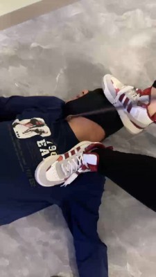 图片[8]_套路直播视频【彼岸花S】重度训练运动鞋踩踏刑虐 bf26262_HD绳艺资源