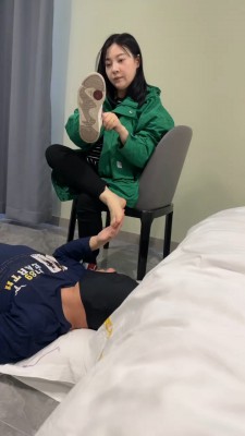 图片[9]_套路直播视频【彼岸花S】重度训练运动鞋踩踏刑虐 bf26262_HD绳艺资源