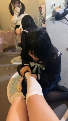 套路直播视频【绿子】开发闺蜜当慕/闻舔白丝裸足/耳光浓痰 bf26203_HD绳艺资源