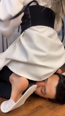 图片[8]_套路直播视频【暴躁小溪】骑马坐脸/裸足恋足调/舔长靴 bf26198_HD绳艺资源