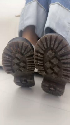 套路直播视频【狗哥】素人女神白袜首调狗【完整版】 bf26379_HD绳艺资源