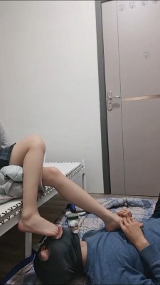 图片[9]_套路直播视频【小亿S】素人学生主白袜调-裸足白袜脚深喉 bf26356_HD绳艺资源