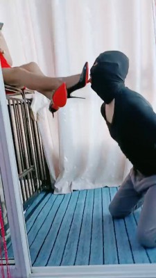 图片[2]_套路直播视频【bibi团】高跟疯狂插嘴-舔闻黑丝玉足 bf26309_HD绳艺资源