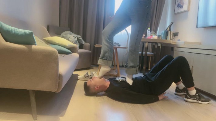 图片[8]_套路直播视频【诺诺子】舔运动鞋/白袜脚深喉/踩踏当坐垫 bf26272_HD绳艺资源