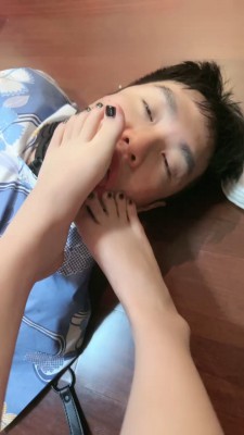 图片[6]_套路直播视频【桃幼幼】关狗笼圈养-恋足舔脚-伺候洗脚 bf26404_HD绳艺资源