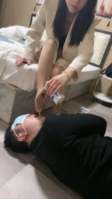 图片[6]_套路直播视频【猫咪大大】户外-楼梯间踩业主/拧耳朵/舔脚酸奶喂食/训练 bf26394_HD绳艺资源