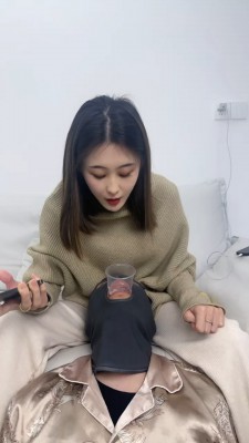 图片[2]_套路直播视频【狗哥】超强重口专场-口水+咀嚼物喂食/闻舔原味白袜 bf26386_HD绳艺资源