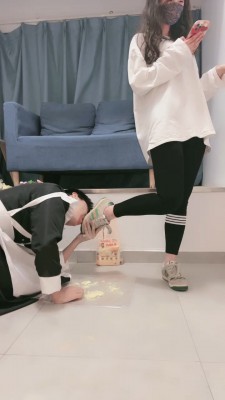 图片[6]_套路直播视频【晚晚】运动鞋踩踏喂食/喝洗脚水 bf26378_HD绳艺资源