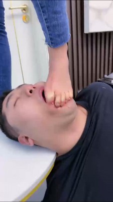 图片[5]_套路直播视频【麋鹿银儿】白袜裸足艺术深喉/全体重踩脚垫 bf26371_HD绳艺资源