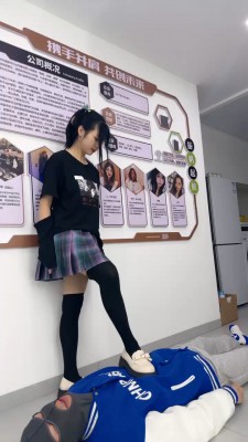 图片[2]_套路直播视频【狗哥】过膝袜S全体重踩踏-骑马转胯-臭脚捂脸 bf26421_HD绳艺资源