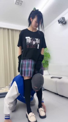 图片[6]_套路直播视频【狗哥】过膝袜S全体重踩踏-骑马转胯-臭脚捂脸 bf26421_HD绳艺资源