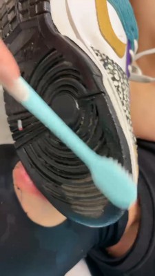 图片[6]_套路直播视频【一一S】开发新模特S-超强刷鞋底强迫吃/脏水压头窒息 bf26353_HD绳艺资源