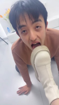 图片[4]_套路直播视频【狗哥】超美S-舔脏鞋底-训练踩踏喂食-臭脚捂脸 bf26294_HD绳艺资源