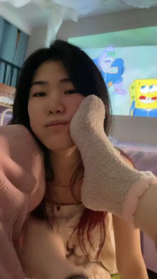 图片[2]_套路直播视频【橘子没熟】超美母畜-棉袜脚踩-叼袜子-羞涩舔脚 bf26299_HD绳艺资源