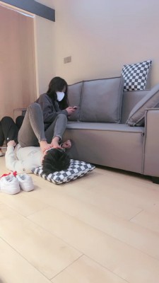 图片[7]_套路直播视频【晚晚】舔脏小白鞋-红色船袜-踩踏恋足 bf26315_HD绳艺资源