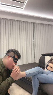 图片[5]_套路直播视频【妆主大大】多双鞋子抽耳光-清理脏鞋底/踩狗头艺术磕头 bf26247_HD绳艺资源