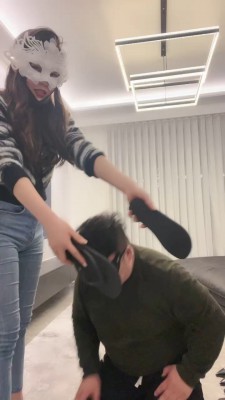 图片[7]_套路直播视频【妆主大大】多双鞋子抽耳光-清理脏鞋底/踩狗头艺术磕头 bf26247_HD绳艺资源