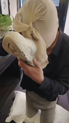 图片[5]_套路直播视频【初恋】车模S小白鞋裸足虐-虐乳恋足 bf26279_HD绳艺资源