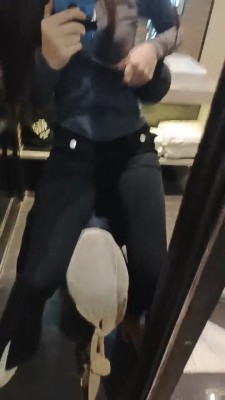 图片[8]_套路直播视频【初恋】车模S小白鞋裸足虐-虐乳恋足 bf26279_HD绳艺资源