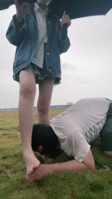 图片[9]_套路直播视频【宸宸 】户外遛狗骑马/脏靴踩狗爪-舔臭脚 bf26271_HD绳艺资源