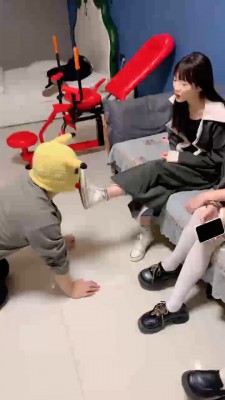 图片[2]_套路直播视频【精神小妹】精彩-3S-花臂素人首调-踩踏骑马转胯闻袜 bf26261_HD绳艺资源