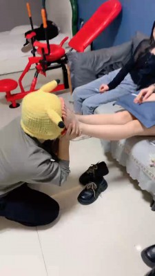 图片[8]_套路直播视频【精神小妹】精彩-3S-花臂素人首调-踩踏骑马转胯闻袜 bf26261_HD绳艺资源