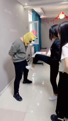 图片[2]_套路直播视频【精神小妹】3S学生重度踢打/踩踏/提档 bf26263_HD绳艺资源