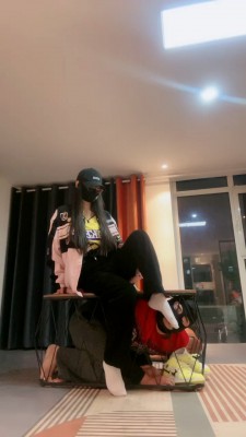 图片[2]_套路直播视频【猫神大人】转胯/耐克运动鞋踩踏/艺术踩狗爪 bf26209_HD绳艺资源