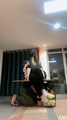 图片[3]_套路直播视频【猫神大人】转胯/耐克运动鞋踩踏/艺术踩狗爪 bf26209_HD绳艺资源