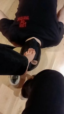 图片[8]_套路直播视频【Q月】运动鞋重度艺术连环提档 bf26197_HD绳艺资源