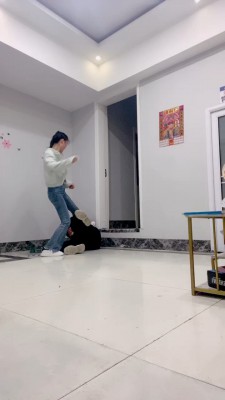 图片[3]_套路直播视频【孤傲女帝】被精神小妹暴打【完整版】 bf26180_HD绳艺资源