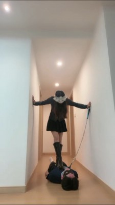 图片[2]_【妆主大大】犬化-长靴踩踏遛狗踩踏 bf26797_HD绳艺资源