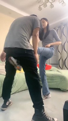 【艾莉】运动鞋重度提档-全体重踩踏 bf26799_HD绳艺资源