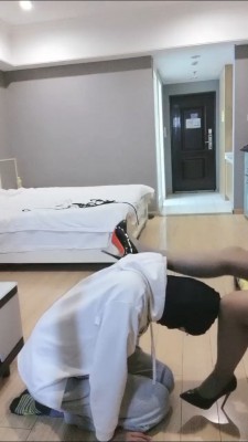 【婉婷】高跟灰丝踩虐/训练 bf26739_HD绳艺资源