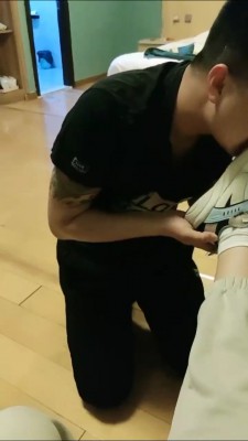 图片[2]_【诺诺子】高难度挑战训练白袜踩踏改正狗子坏毛病 bf26734_HD绳艺资源