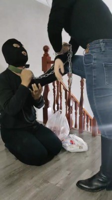 图片[3]_【辣姐S】长靴S骑马/脚踩喂食/裸足踩踏 bf26755_HD绳艺资源